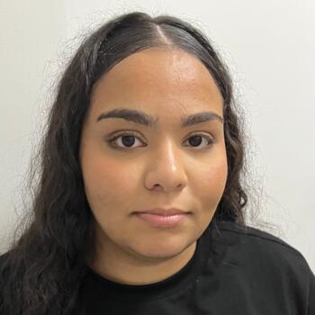 Babysitter in Montreuil: Nina