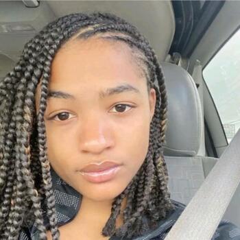 Babysitter in Uxbridge: Ashley