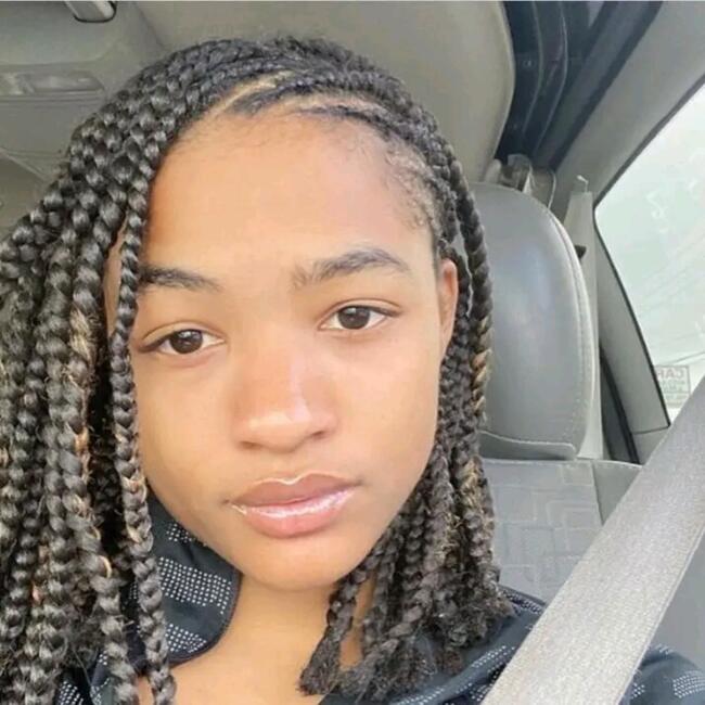 Babysitter in Uxbridge: Ashley