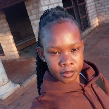 Babysitter in Lephalale: KEMISETSO JACQUAR