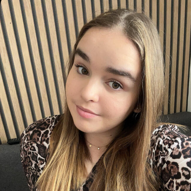 Babysitter in Sète: Clara