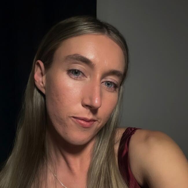 Babysitter in Newcastle: Jenna