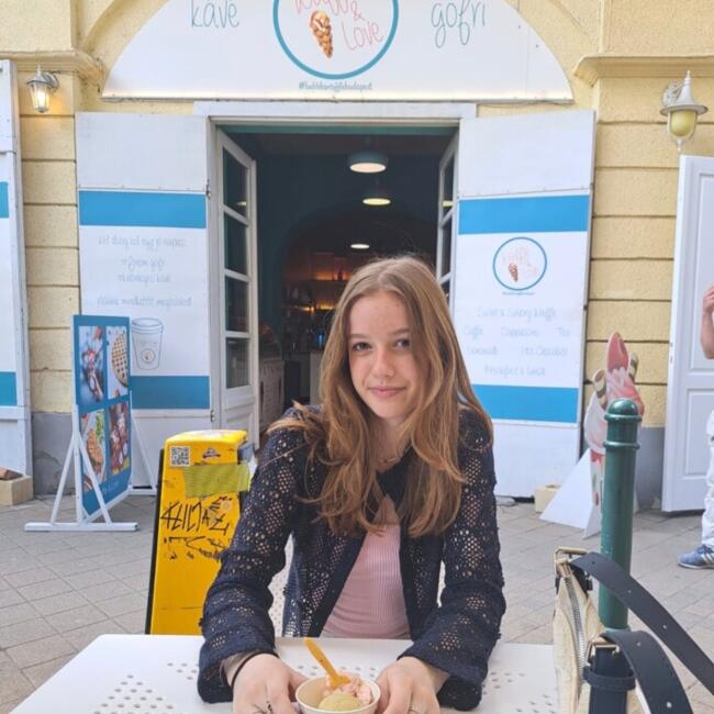 Babysitter in Schoonhoven: Julia