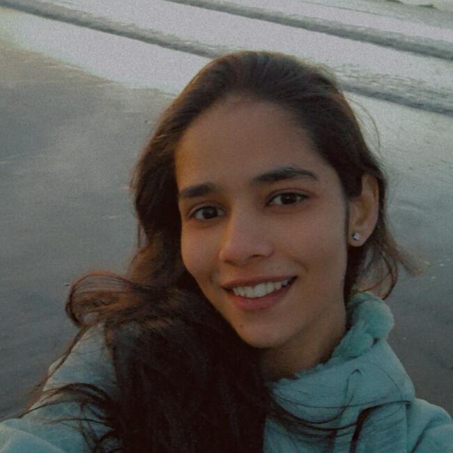 Babysitter in Cardiff: Dewanshi