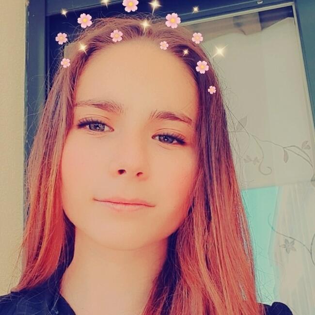 Babysitter in Mâcon: Cindy