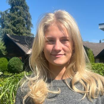 Baby-sitter in Huddinge: Ester