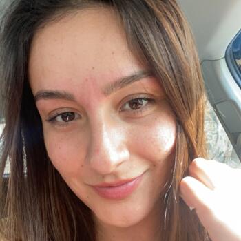 Babysitter in Syracuse: Alessandra