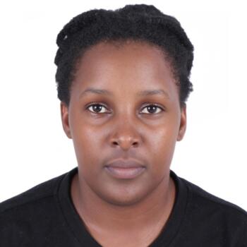 جليسة أطفال في Jazīrat Abū Z̧aby: Sharifah