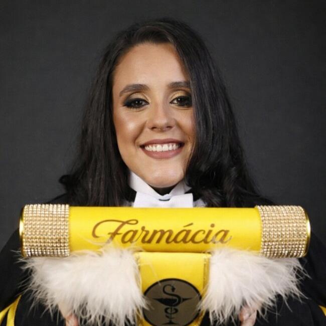 Emprego de babá em Sombrio: Ingrid