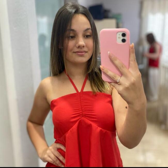 Babá em Itapema: Julia