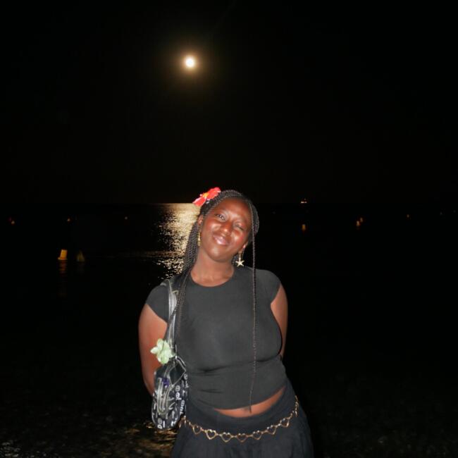 位于Maurepas的临时保姆: Helene