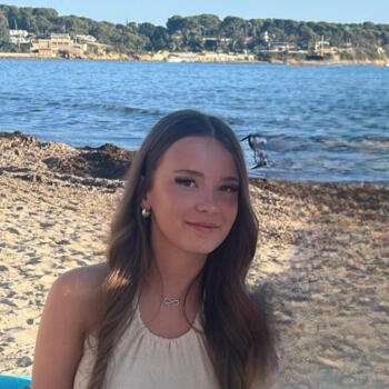 Babysitter in Dunkerque: Ambre