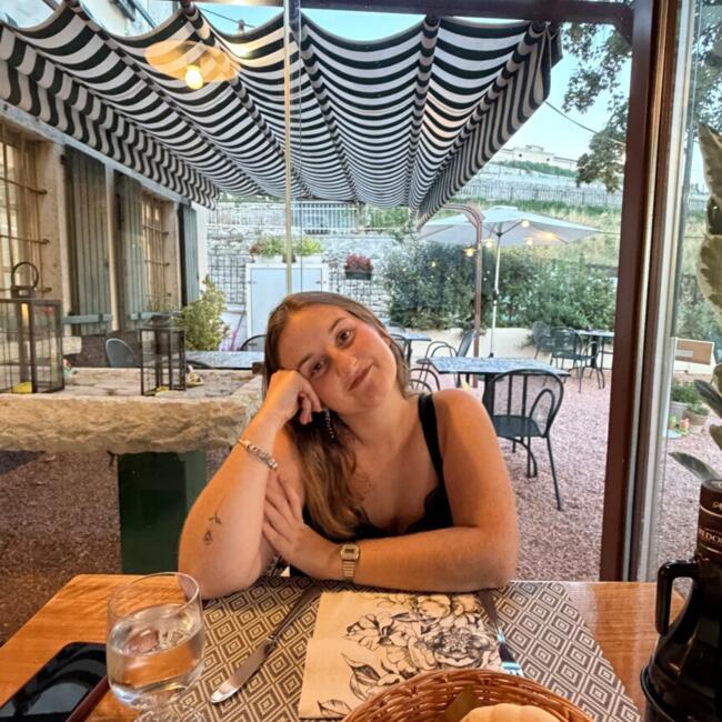 Babysitter in Calafell: Gina