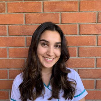 Babysitter Calgary: Florencia