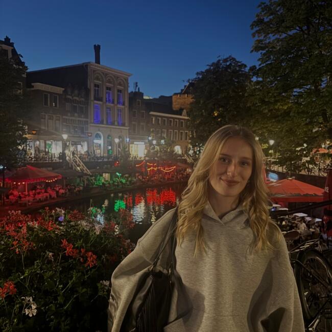 Babysitter in Gronau: Mya