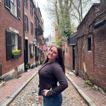 Babysitter in Charter Township of Clinton: Georgina