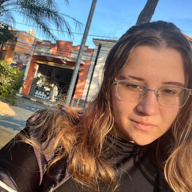 Babysitter in Mogi das Cruzes: Isadora