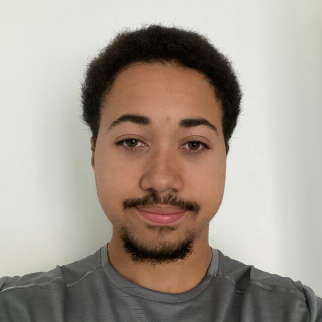 Babysitter in Neuville-sur-Oise: Yanis