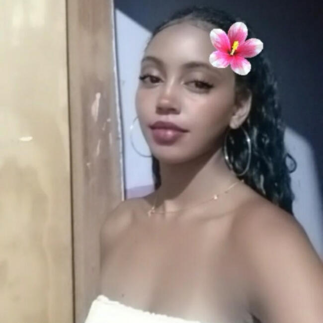 Babysitter in Serra: Carla eduarda