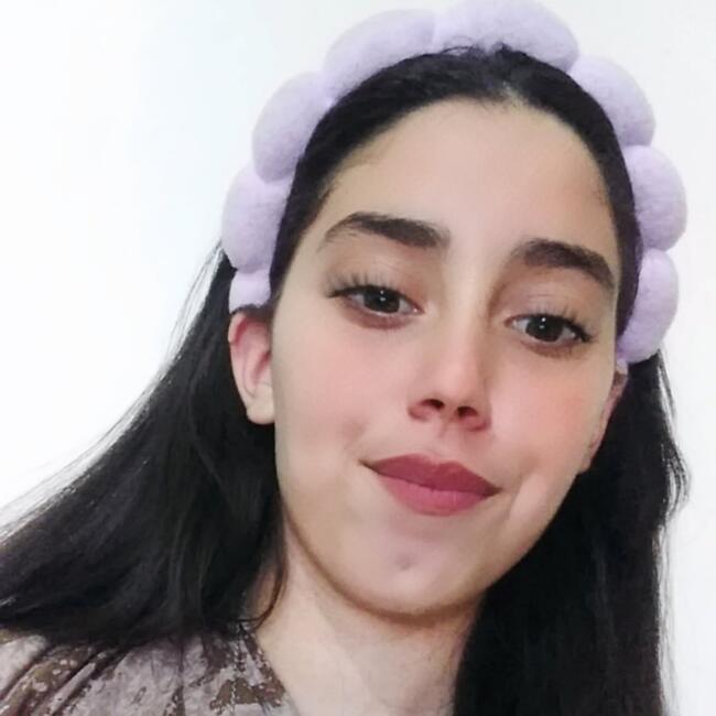 Babysitter in Oran: Meriem doha