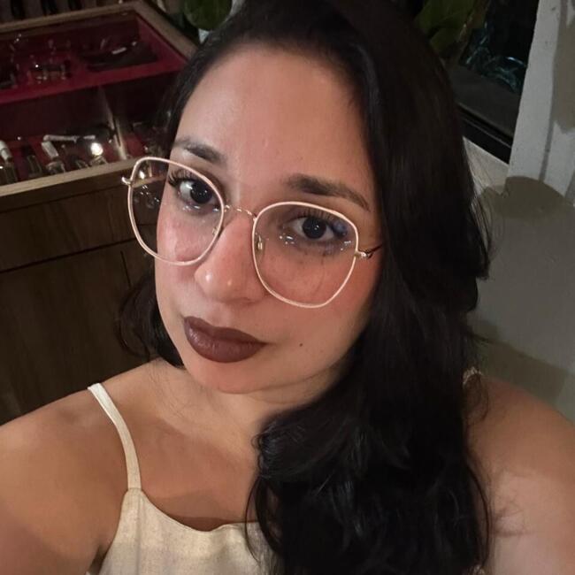 Babysitter in Indaiatuba: Jessica