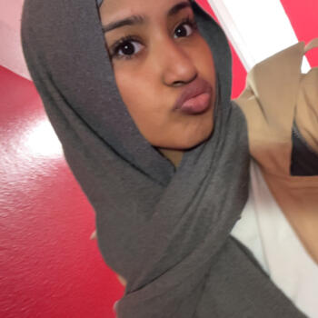 Babysitter in Saint-Denis: Feyla