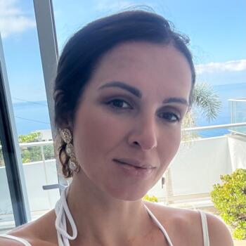 Trabalho de babysitting em Ribeira Brava: Maryna