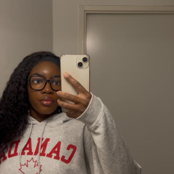 Babysitter in Neuilly-sur-Marne: Jade