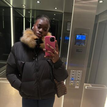 Babysitter in Brussels: Amy