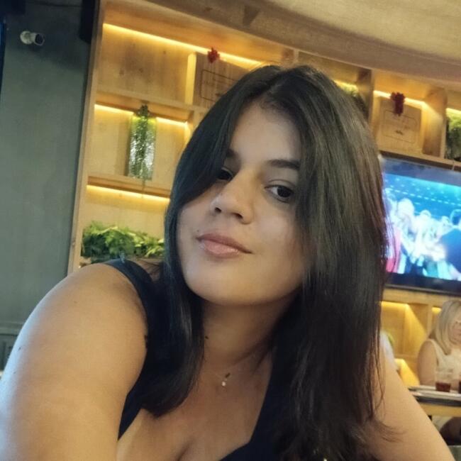 Babysitter in Santos: Giovanna