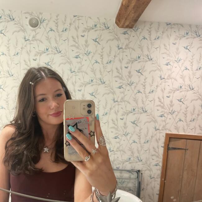 Babysitter in Warwick: Nellie