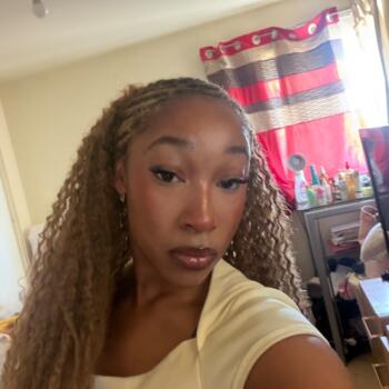 Babysitter Milton Keynes: Tamiranashe