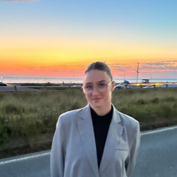 Babysitter in Eaubonne: Chloé