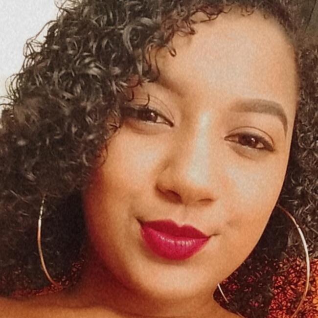 Babysitter in Salvador: Lorena
