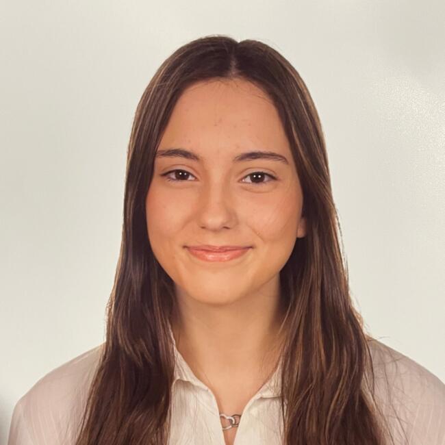 Babysitter in Toledo: Ana