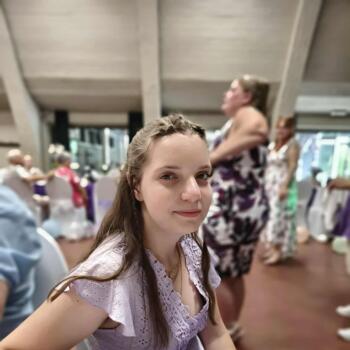 Babysitter in Doornik: Oceane