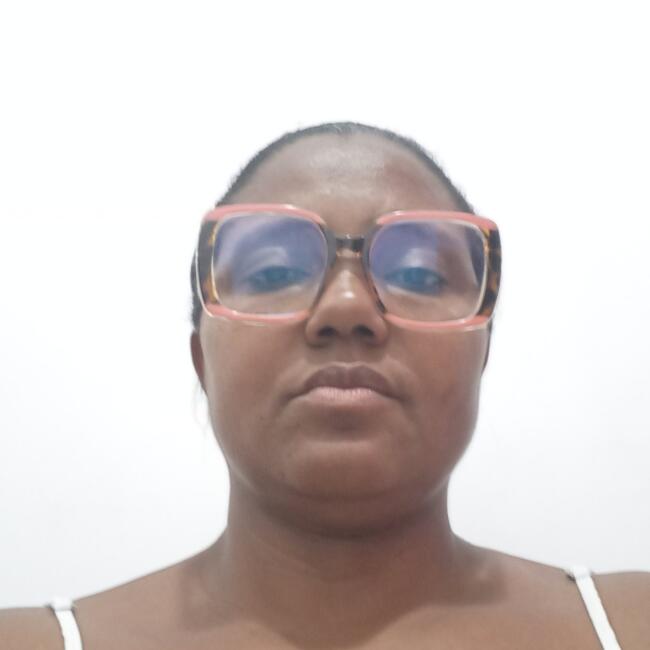 Babysitter in Salvador: Rosemere