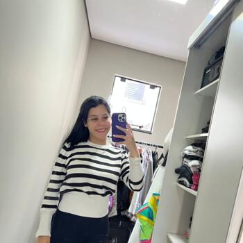 Babysitter Curitiba: Jhenifer