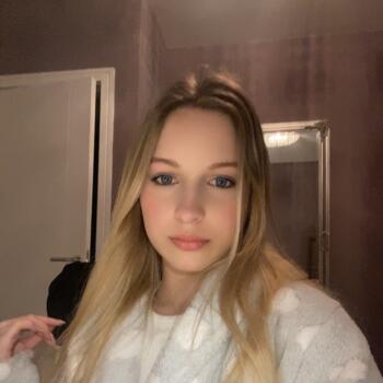Babysitter in Naas: Andreea