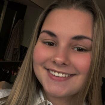 Babysitter in Riethoven: Demi