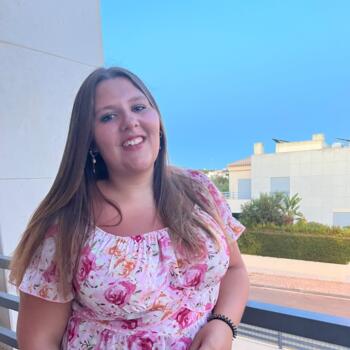 Babysitter Wingene: Laura