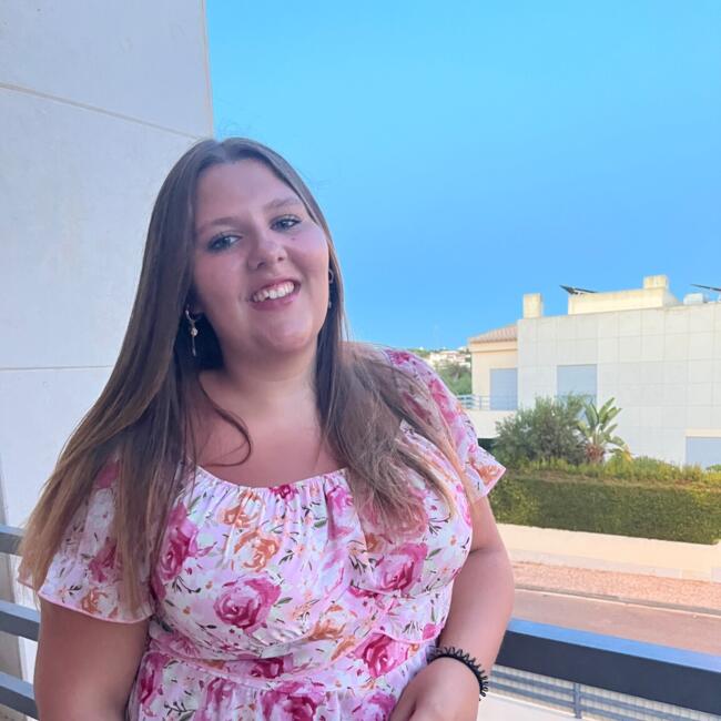 Babysitter in Wingene: Laura