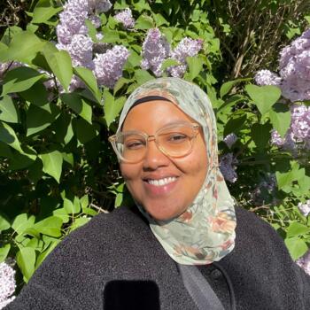 Baby-sitter Mississauga: Hafsah