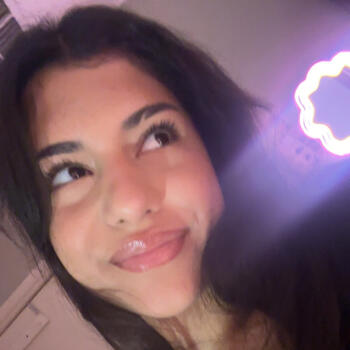 Babysitter Melbourne: Anahita