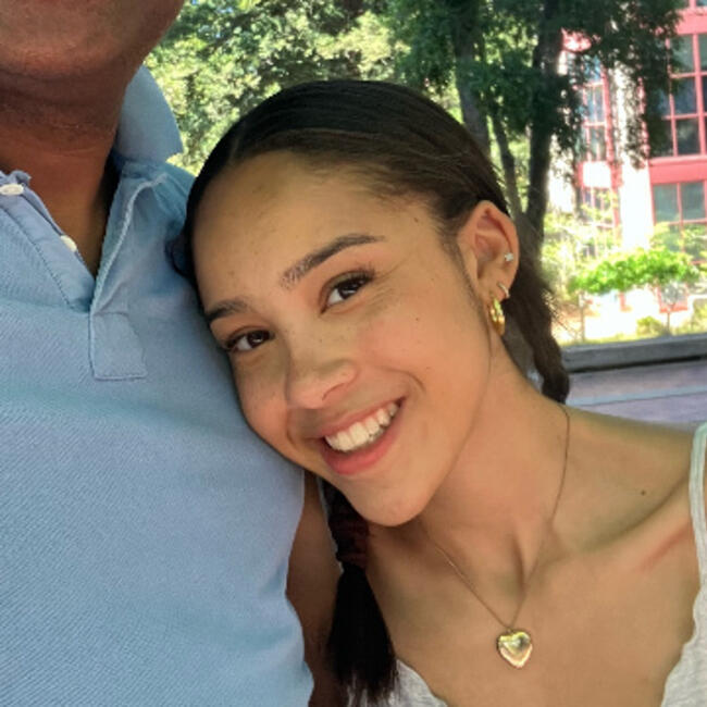 Babysitter in London: Freya