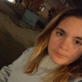 Babysitter in Saint-Laurent-du-Var: Marion