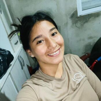 Niñera en Roldán: Karen