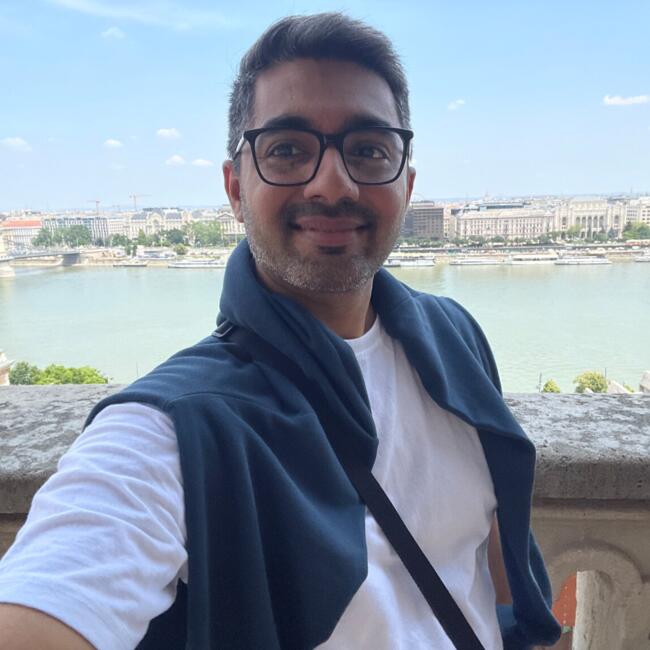 Babysitting job in Berlin: Syed Hashim