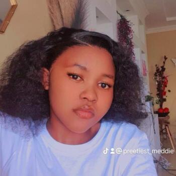 Babysitter in Cape Town: Noluvo