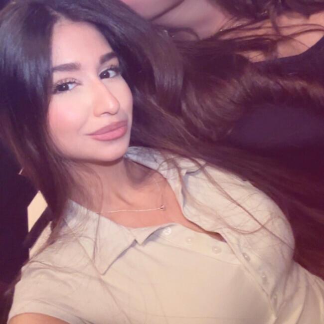 Baby-sitter in Laval: Ria